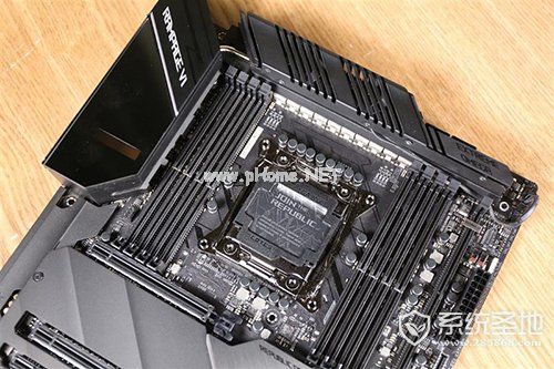 ROG  RAMPAGE  VI  EXTREME  OMEGA评测5